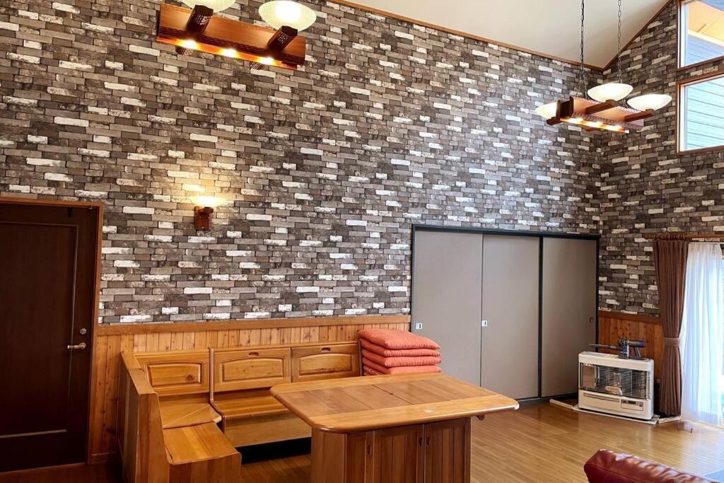 【ウポポイ近く】庭付きログハウステイスト・ Bbqセットあり 4名様まで同一料金 Shiraoi ภายนอก รูปภาพ